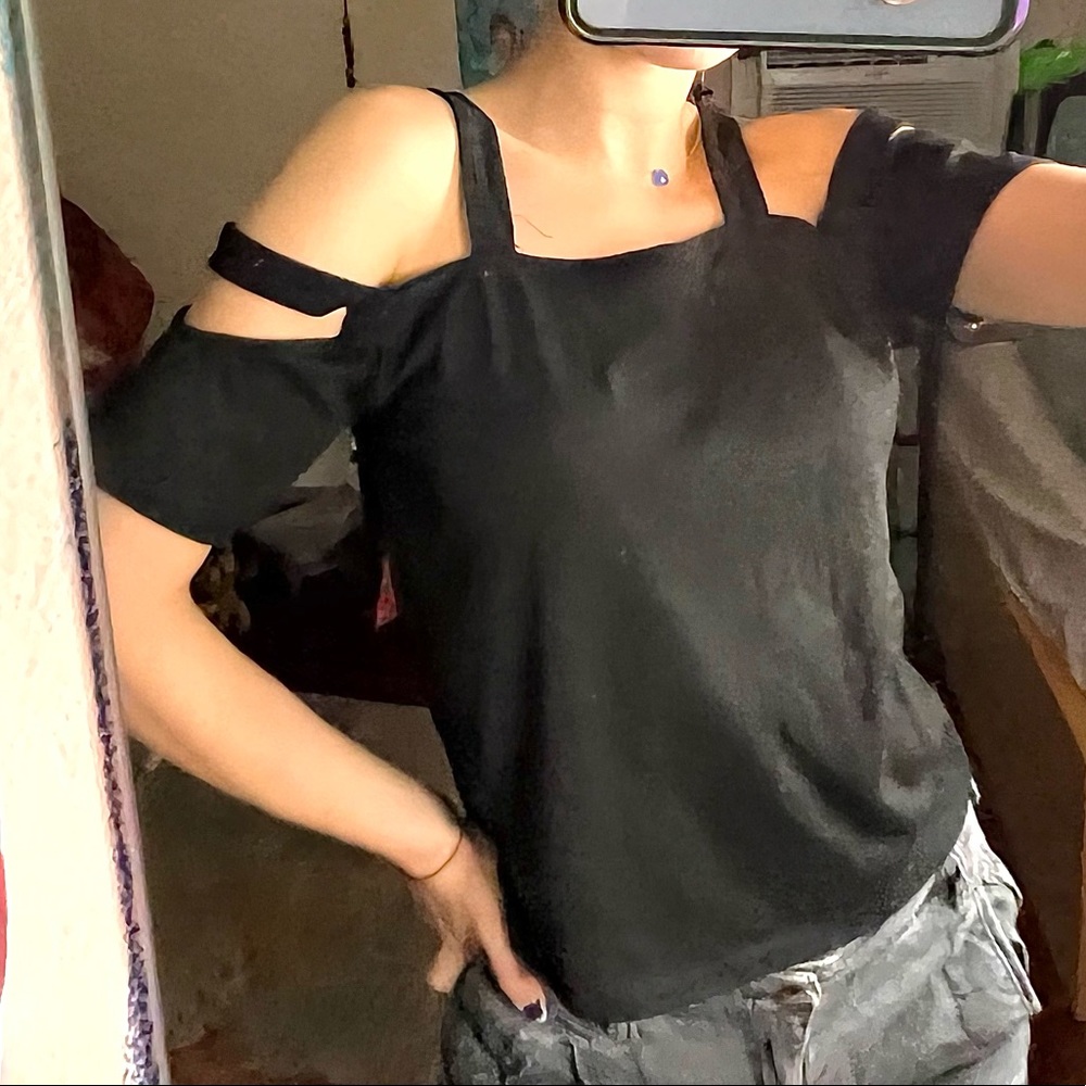 🧿Thrifted🧿Lang Ji Apparel Multiple Strapped Crop Top / See measurements!